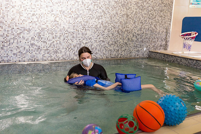 Hydrotherapy During Pregnancy - Labor Options and Benefits